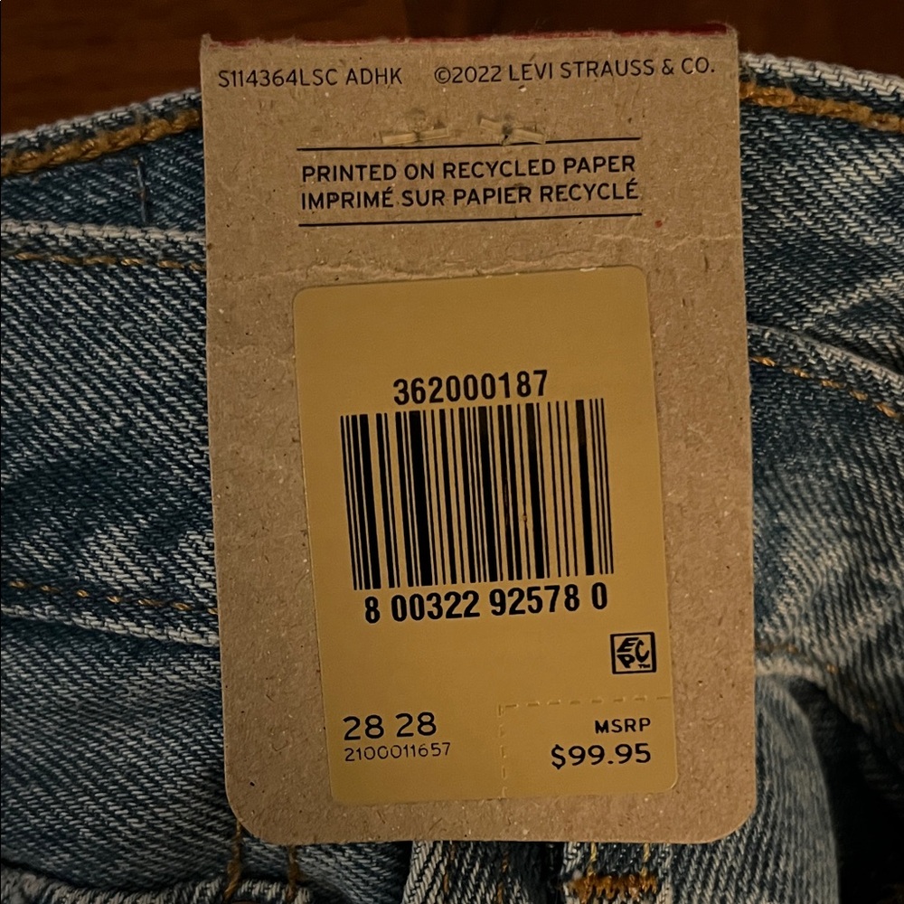 Levi's High Rise Light Blue Ripped Jeans - Picture 4 of 4